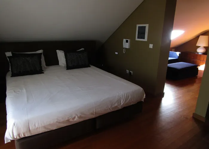 Vila da piscina: Quinta Do Medronheiro Hotel Rural